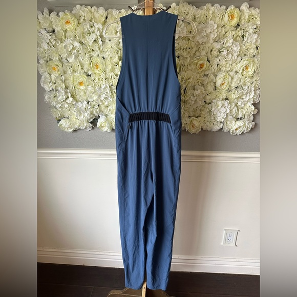 🔷Lululemon Vindur Onesie *lululemon lab ✨ $198 retail - Picture 3 of 12